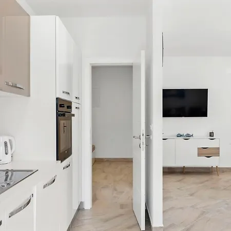 Aaa Anic Amazing Deluxe Split