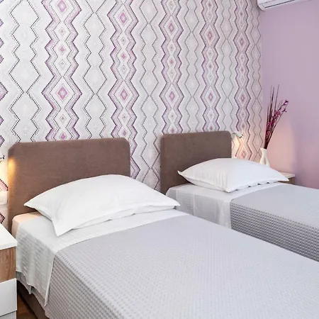 Aaa Anic Amazing Deluxe Appartement *