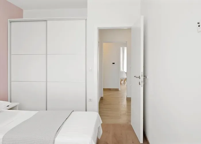 Aaa Anic Amazing Deluxe Appartement Split