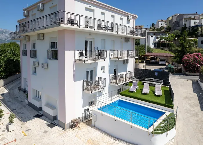 Aaa Anic Amazing Deluxe Appartement *