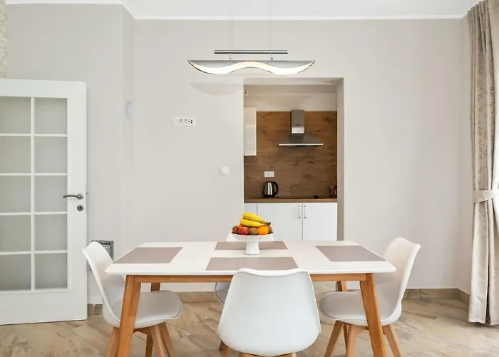 Aaa Anic Amazing Deluxe Appartement *