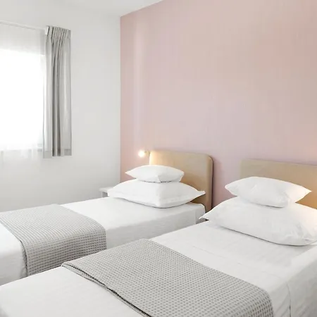 Aaa Anic Amazing Deluxe * سبليت